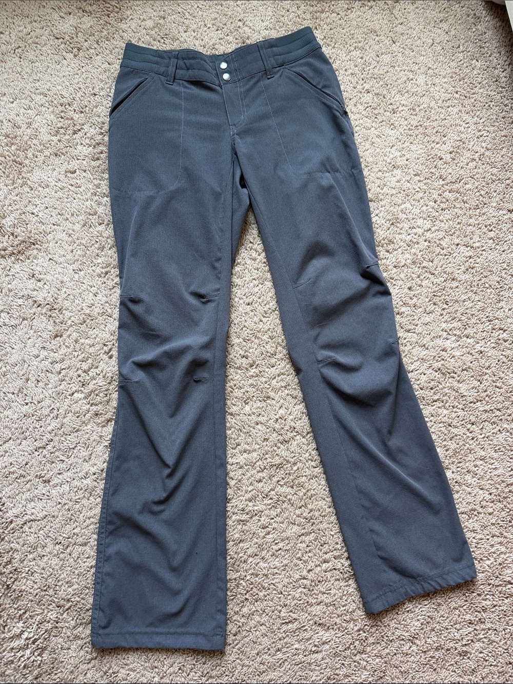 Kuhl Women’s Straight Leg Pants in Charcoal